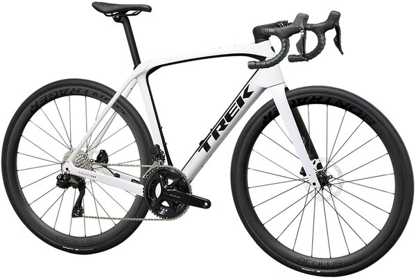 Trek Domane SLR 6 Gen 4 Trek Domane SLR 6 Gen 4